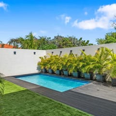 Modern 1BR Apt w/ Shared Pool & Garden, Aruba