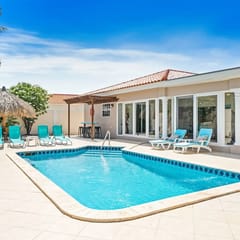 Private Pool & Patio Haven, 3BR House near Beach