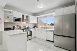 3BR Condo w/ Patio & Pool near Eagle Beach - Image 5