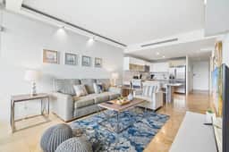2BR Condo w/ Pool, Hot Tub & Gym near Eagle Beach - Image 2