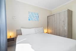 Captivating 1BR Home w/ Pool near Palm Beach - Image 5