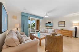 1BR Condo w/ Golf-View Balcony, near Eagle Beach - Image 3
