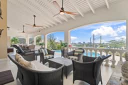 3BR Villa w/ Private Pool & Rooftop, Palm Beach - Image 2