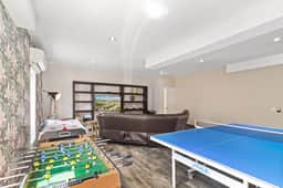 Upscale 5BR Villa: Game Room, Private Pool, Patio - Image 3