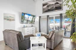 Modern 4BR Pool Villa, 3 Min to the Beach - Image 5