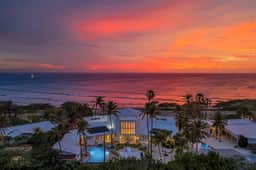 Oceanfront 8BR Villa w/ Pool & Patio, Malmok - Image 5