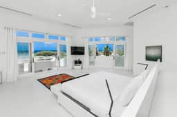 Oceanfront 8BR Villa w/ Pool & Patio, Malmok - Image 3