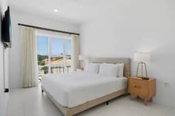 Modern Caribbean 2BR Condo with Pool Access, Noord - Image 4