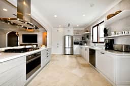 Designer 6BR Pool Villa in Gated Tierra del Sol - Image 4