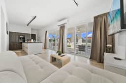 Modern 3BR Villa w/ Pool & Cabana, Oranjestad - Image 3