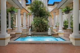 Resort-Style 6BR Villa w/ Lagoon Pool & Jacuzzi - Image 4