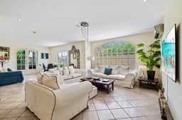 Resort-Style 6BR Villa w/ Lagoon Pool & Jacuzzi - Image 3