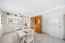 Oranjestad Retreat: 4BR Paradise with Private Pool - Image 3