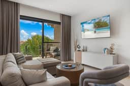 2BR Condo w/ Pool & Jacuzzi, near Eagle Beach - Image 3