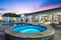 5BR Home w/ Private Pool, Walk to Mangel Halto - Image 2