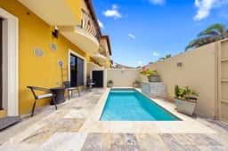 3BR Townhouse w/ Private Pool near Arashi Beach - Image 2