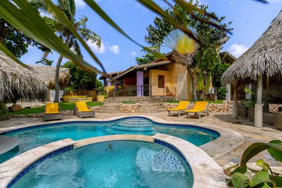 Tropical Haven! 5BR w/ Lush Pool Backyard Retreat - Image 1