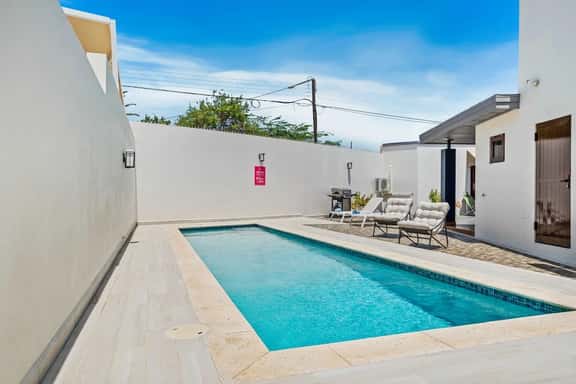 Secluded 4BR Villa w/ Private Pool, Santa Cruz - Image 1