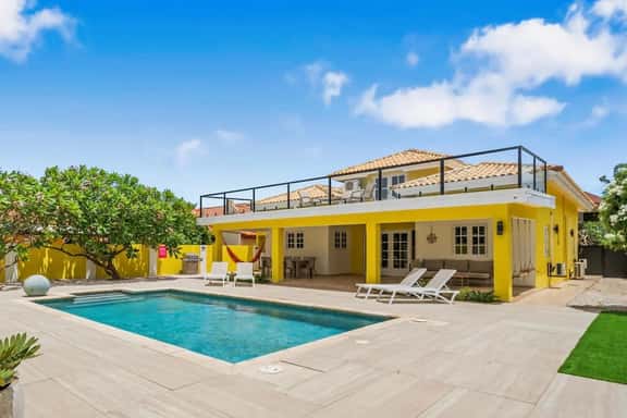4BR Villa w/ Pool & Rooftop Terrace, Aruba - Image 1