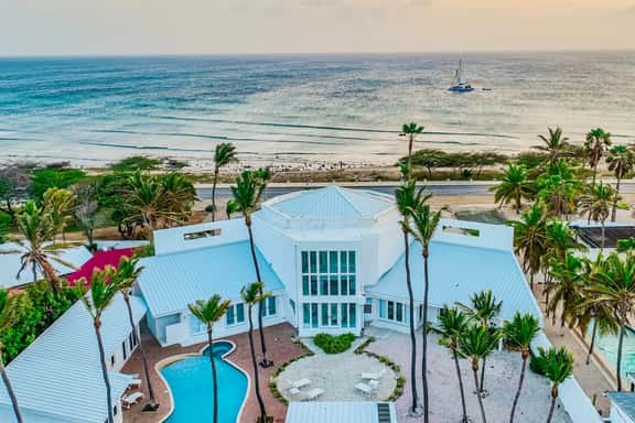 Oceanfront 8BR Villa w/ Pool & Patio, Malmok - Image 1
