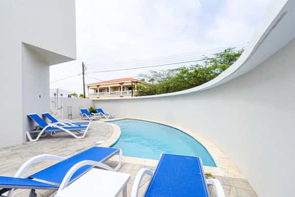 2BR Condo w/ Shared Pool, near Palm Beach - Image 1