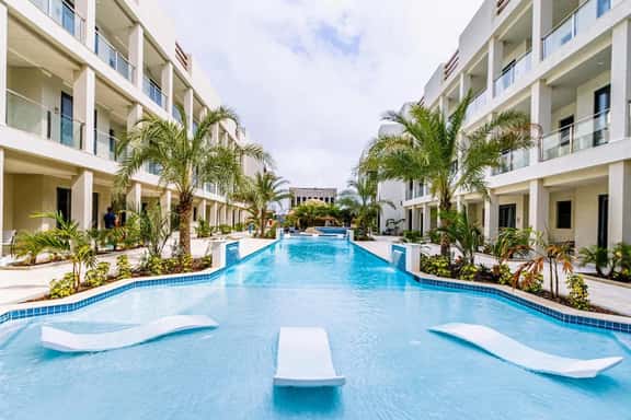 Aruba Haven: 2BR Condo w/ Balcony near Beaches - Image 1