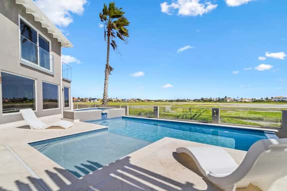 Spacious 6BR Villa w/ Pool & Outdoor Kitchen - Image 1