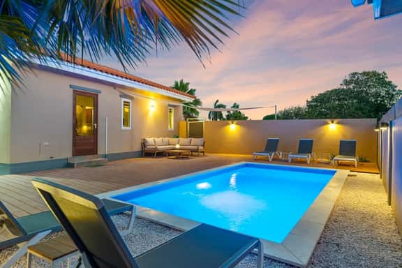 Pool Villa w/ Wood Ceilings & Garden, Oranjestad - Image 1