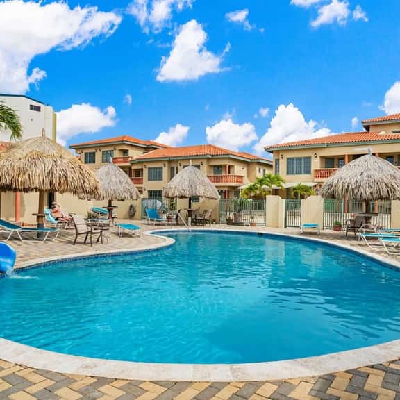2BR Home w/ Outdoor Kitchen & Shared Pool - Image 1