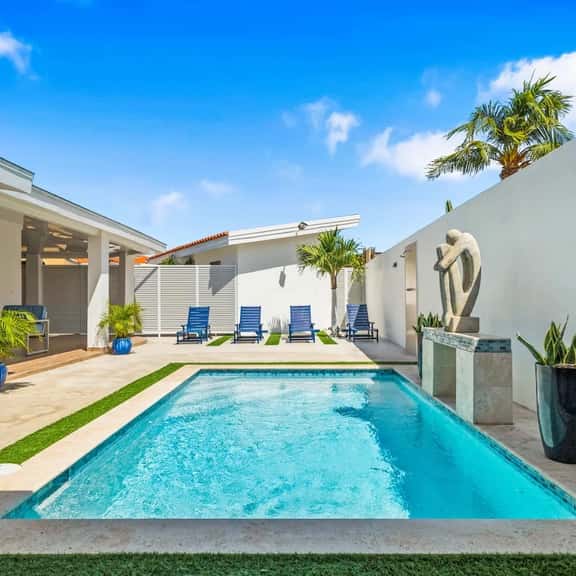 Modern 4BR Pool Villa w/ BBQ, 5 Min to the Beach - Image 1