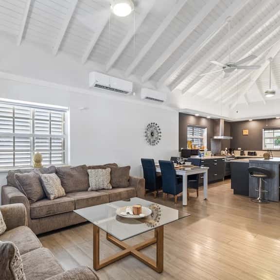 Private Pool Oasis 4BR Home Near Palm Beach, Aruba - Image 1