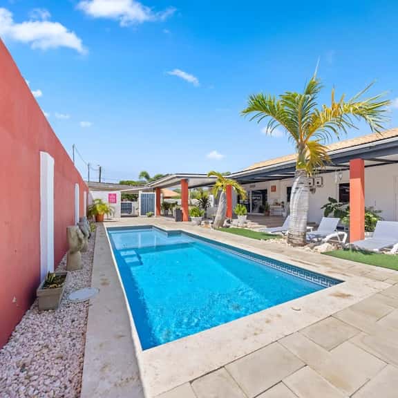 Oranjestad Retreat: 4BR Paradise with Private Pool - Image 1