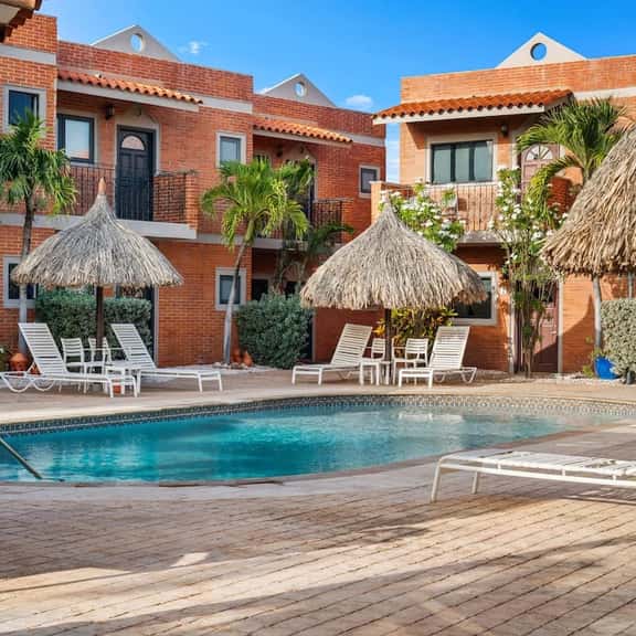 Coastal 3BR Townhouse w/ Shared Pool, Noord - Image 1