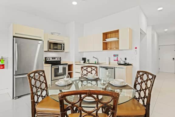 Resort-Style Amenities! 1BR Condo with Pool Access - Image 4