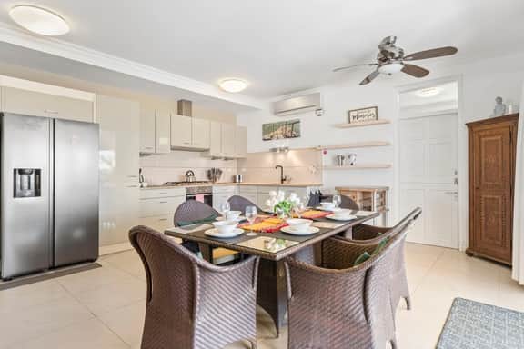3BR Villa w/ Private Pool & Rooftop, Palm Beach - Image 4