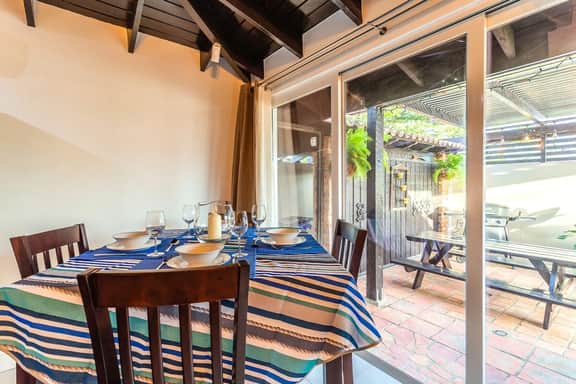 Top Spot: 1BR w/ Private Patio near Palm Beach - Image 4