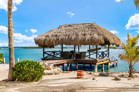 Amazing Sunsets! Beachfront 4BR with private pier - Image 2