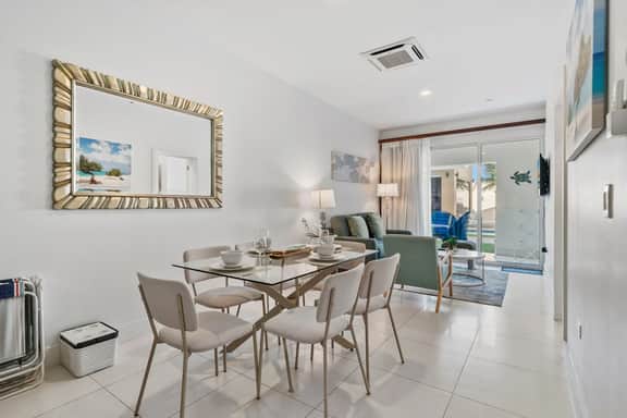Spacious 2BR Condo with Pool Access in Noord Aruba - Image 3
