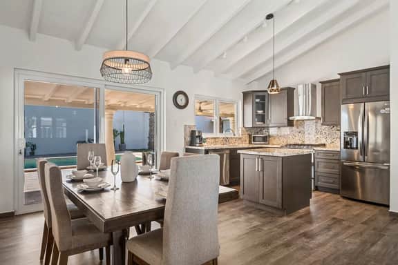 Exquisite 4BR Pool Villa, 3 Min to the Beach - Image 2