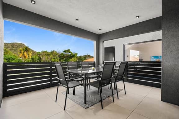 Modern 2BR Apt w/ Hooiberg View & Shared Pool - Image 3