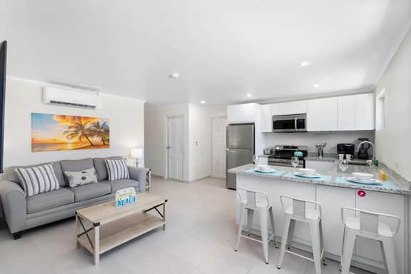 Rooftop Terrace Views: 2BR Condo w/ Pool - Image 2