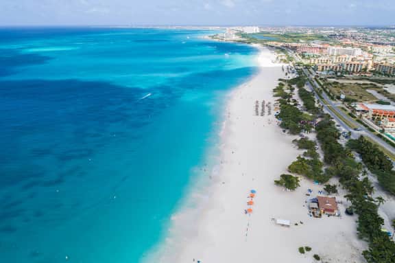 1BR Apt w/ Patio & Shared Pool, Noord Aruba - Image 5