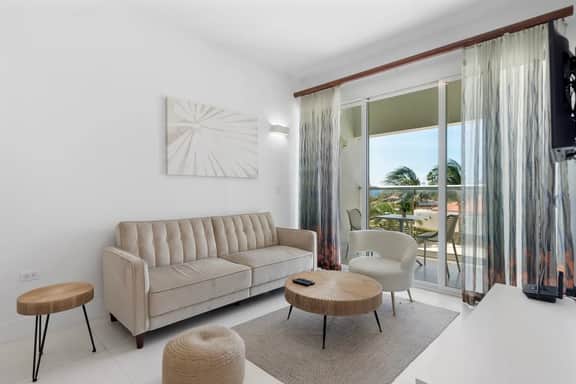 Modern Caribbean 2BR Condo with Pool Access, Noord - Image 3