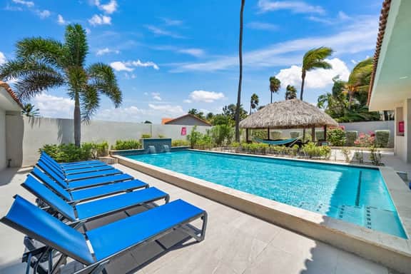 Luxurious 7BR Villa w/ Private Pool & Palapa - Image 4