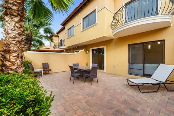 3BR Townhouse w/ Patio & Pool, Gold Coast Aruba - Image 4