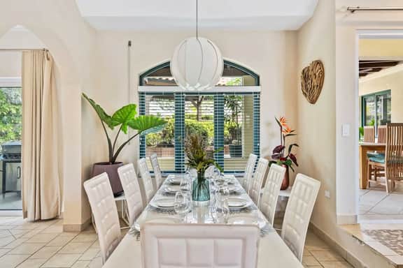 Aruba Private Pool Oasis: 5BR near Amazing Beaches - Image 2