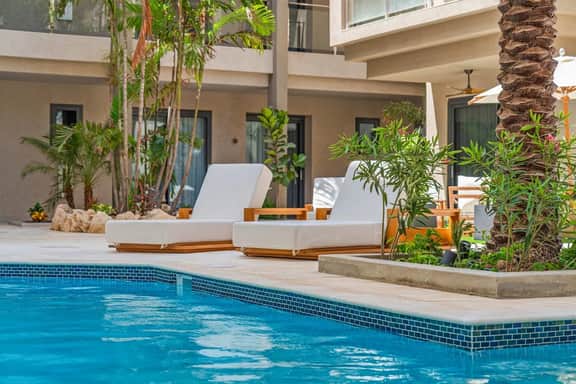 2BR Condo w/ Pool & Jacuzzi, near Eagle Beach - Image 4