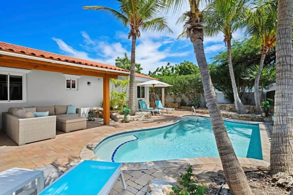 3BR Home w/ Private Pool & Patio near Palm Beach - Image 5