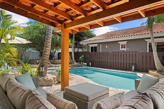 3BR Home w/ Private Pool & Patio near Palm Beach - Image 2