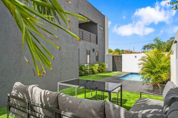 Modern 1BR Apt w/ Shared Pool & Garden, Aruba - Image 2